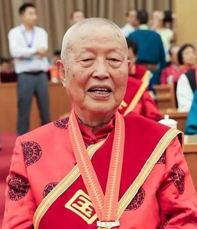 张磊