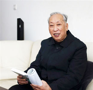 国医大师伍炳彩